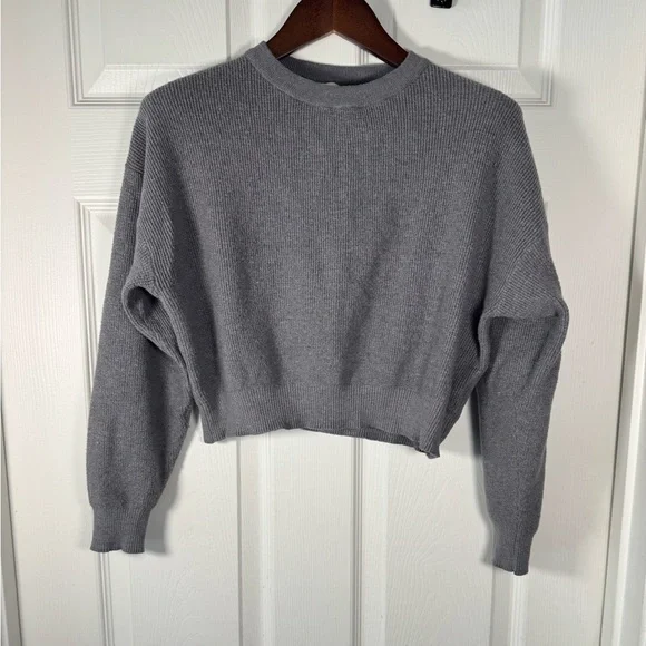 Stone + Sage Cropped Ribbed Charcoal Gray Long Sleeve Sweater Size Small - Picture 1 of 6